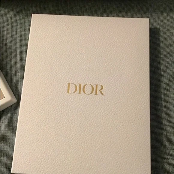 Dior Notebook with pencil set White and Gold Box.Comes W/bonus Scent to Go&Cup - Picture 8 of 8